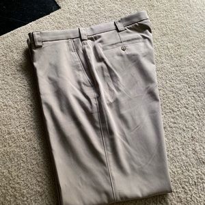 Roundtree & York Flat front men’s trousers (38x32)